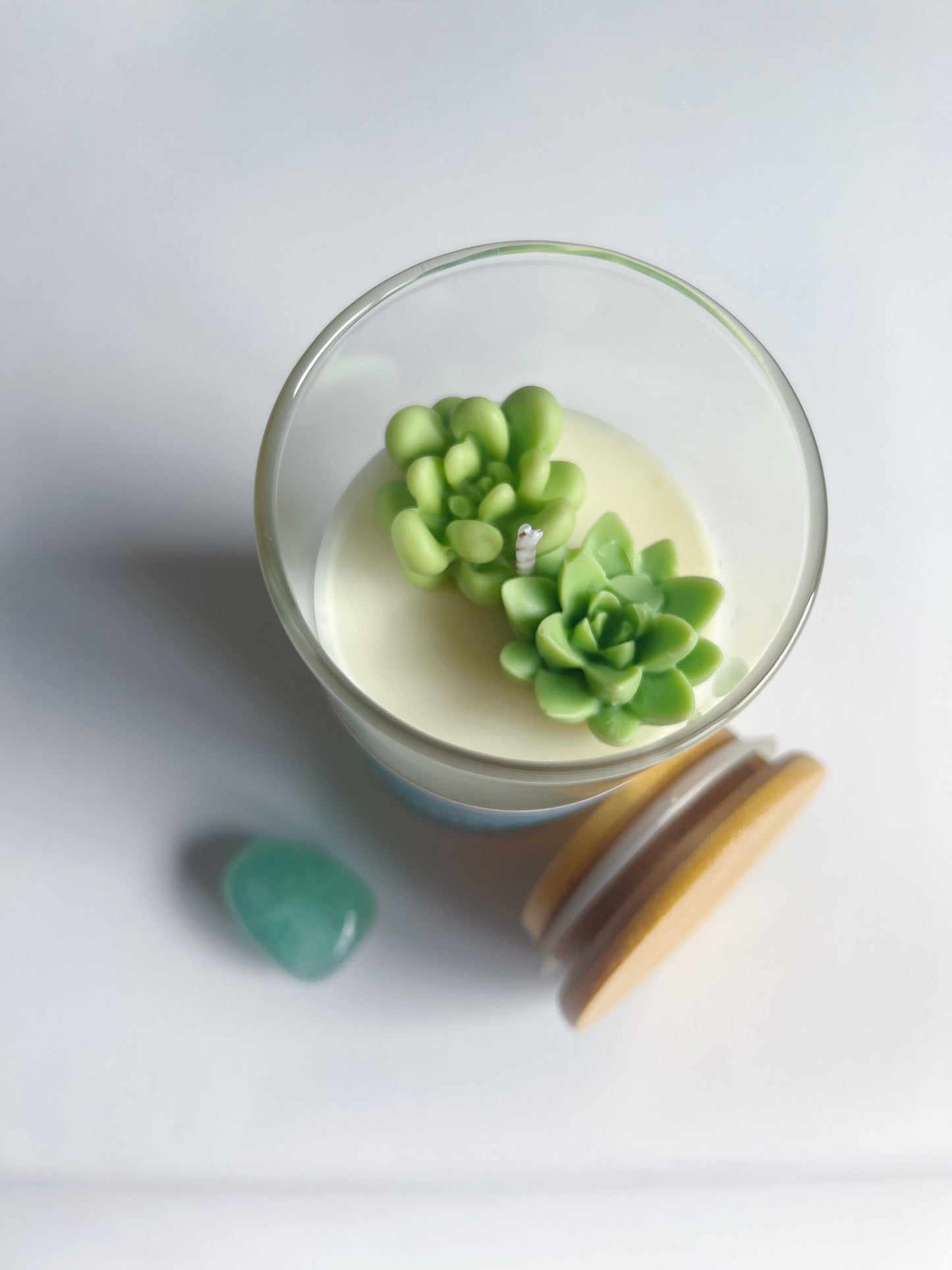 Vela aromática con tapa de bambú