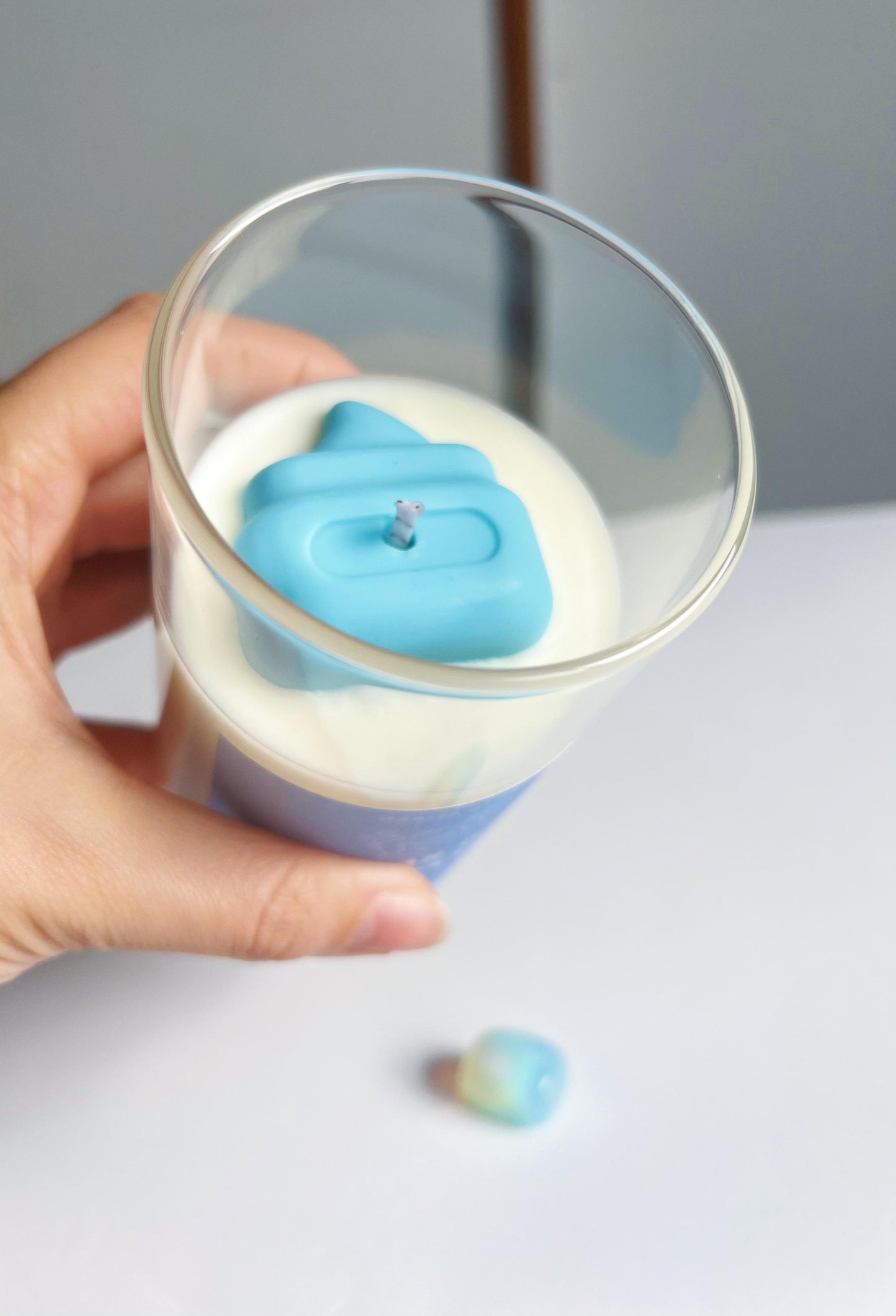 Vela aromática con tapa de bambú