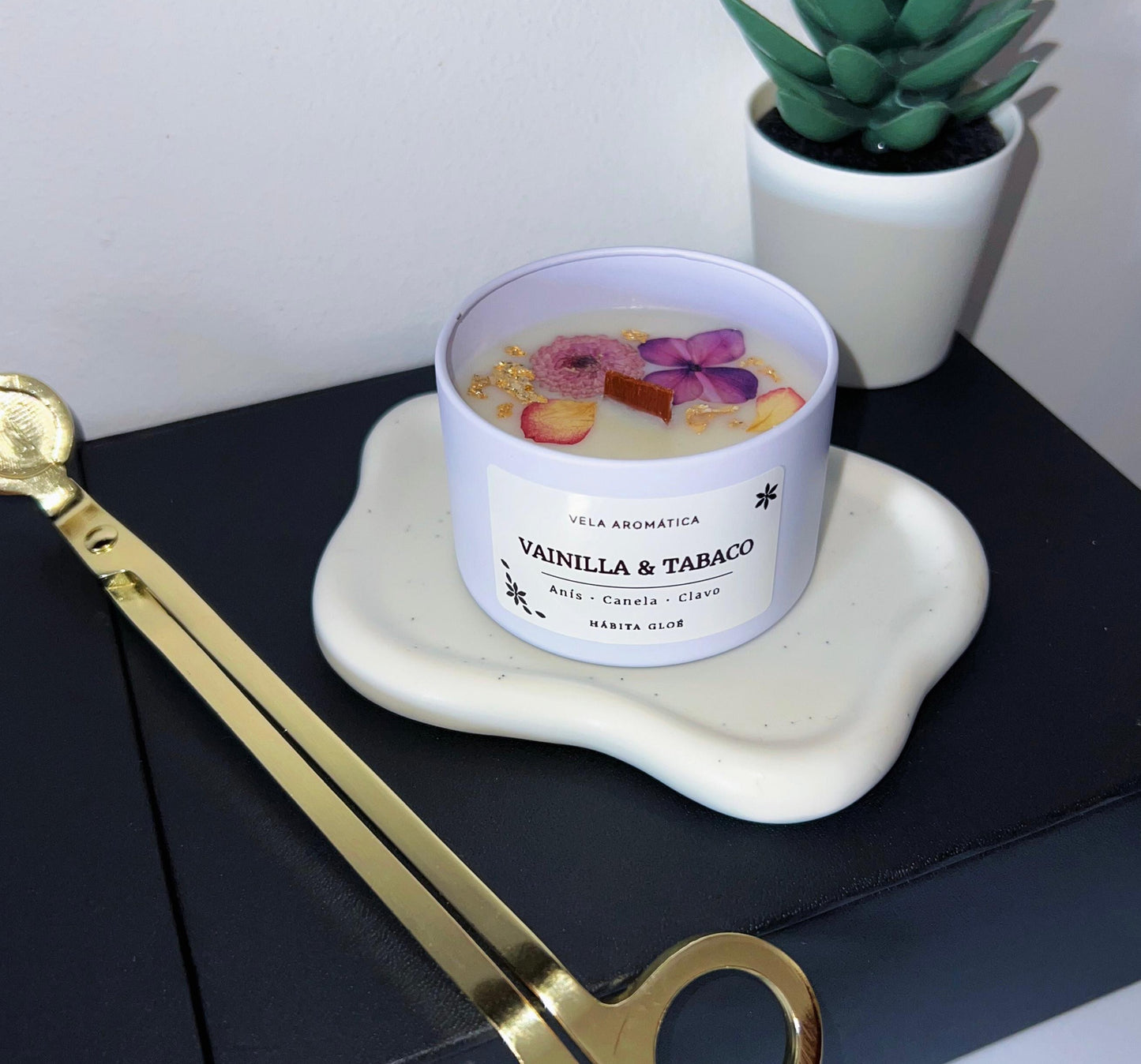 Vela aromática con mecha de madera